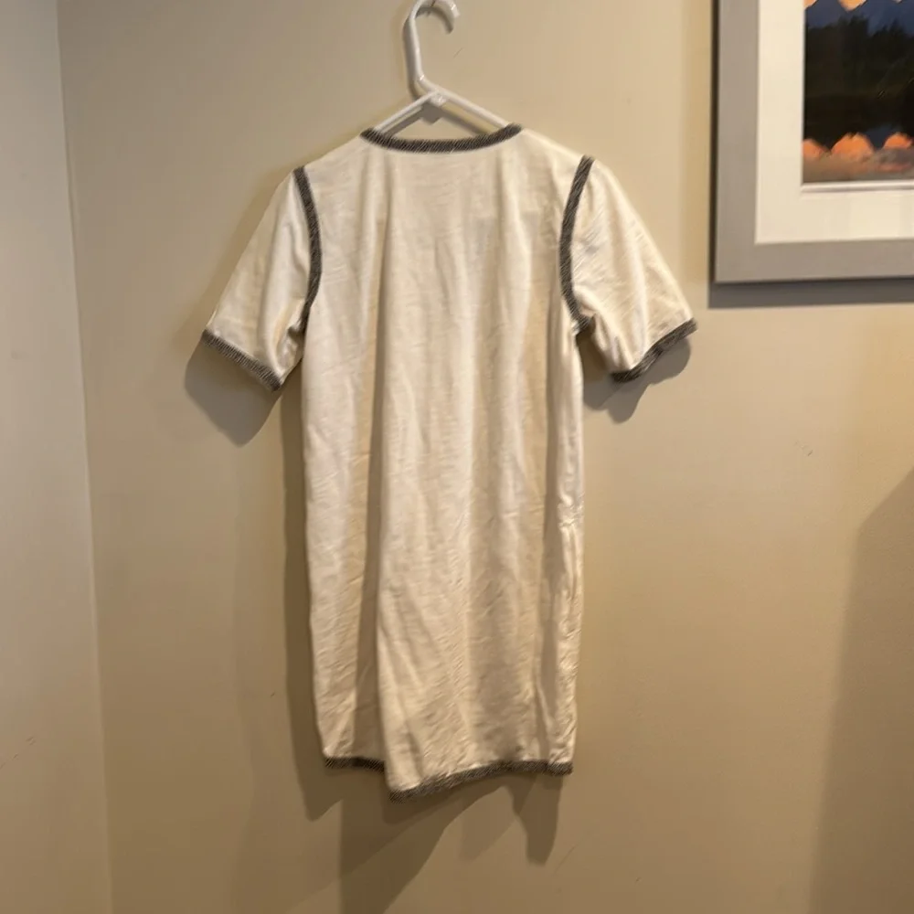 J‎ crew small white tunic